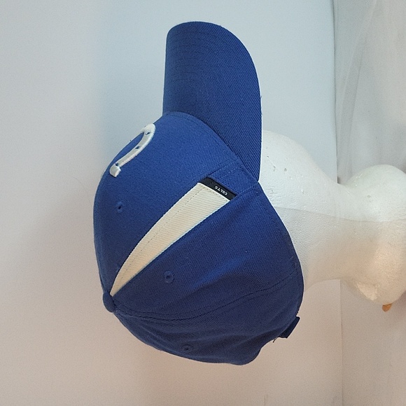 Hat - Picture 2 of 8